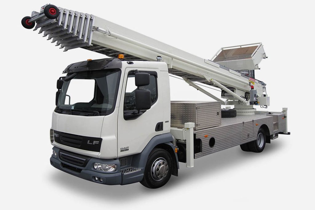 elevadores para mudanzas en Sant Boi de Llobregat plataforma muebles